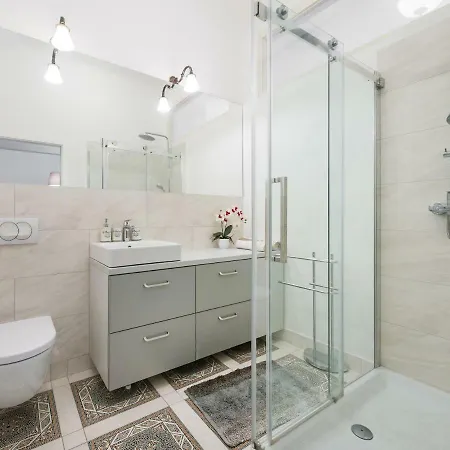 Apartament Codelli Deluxe Fresco Centre App With Balcony