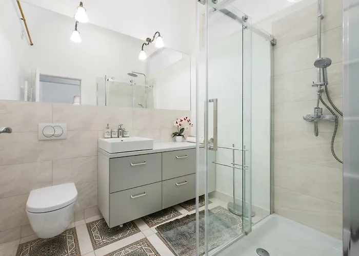 Apartamento Codelli Deluxe Fresco Centre App With Balcony